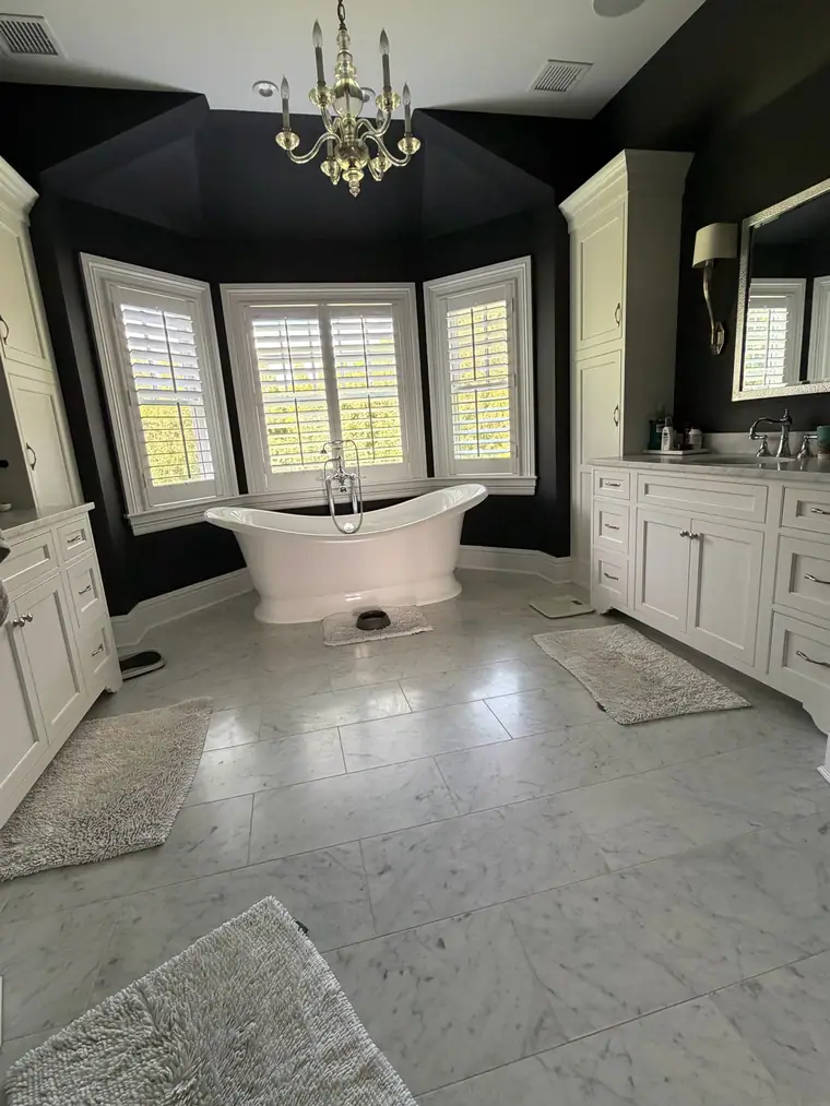 Bathroom cleaning by Ana's Maid in Monmouth County, New Jersey