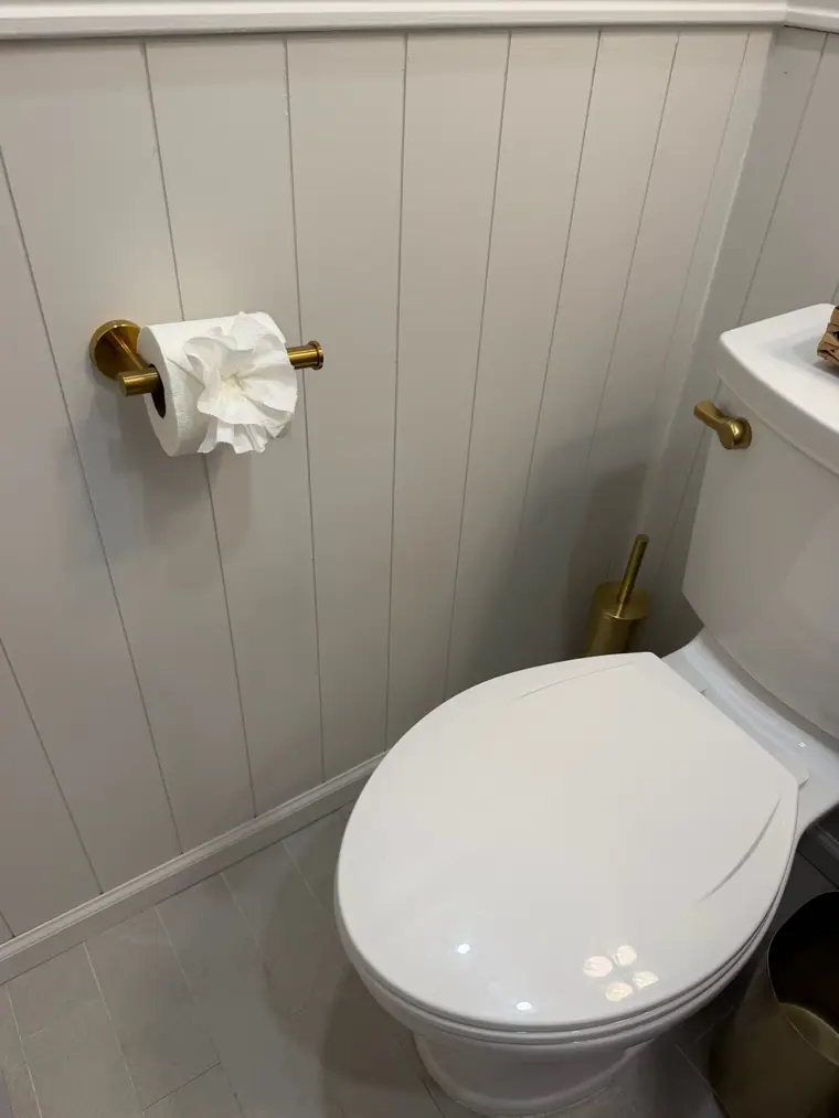 Bathroom cleaning by Ana's Maid in Monmouth County, New Jersey