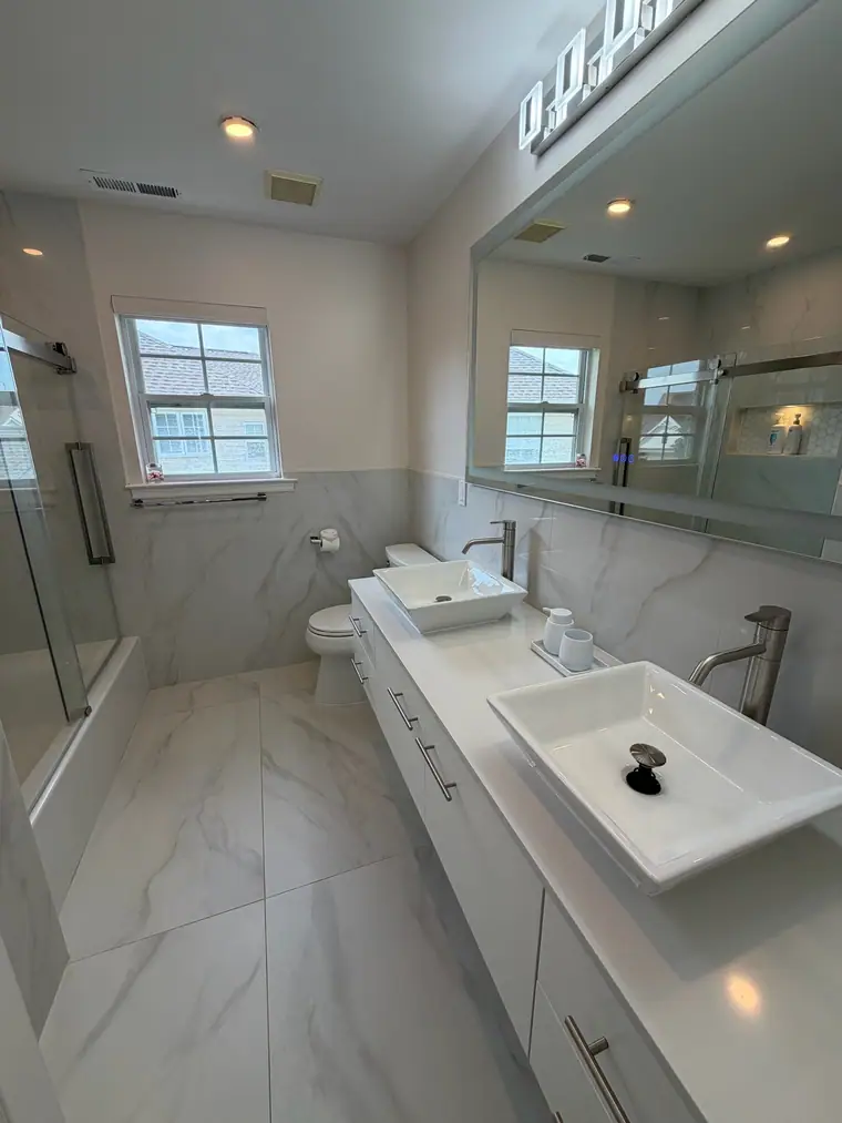 Bathroom cleaning by Ana's Maid in Monmouth County, New Jersey