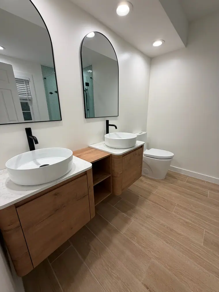 Bathroom cleaning by Ana's Maid in Monmouth County, New Jersey