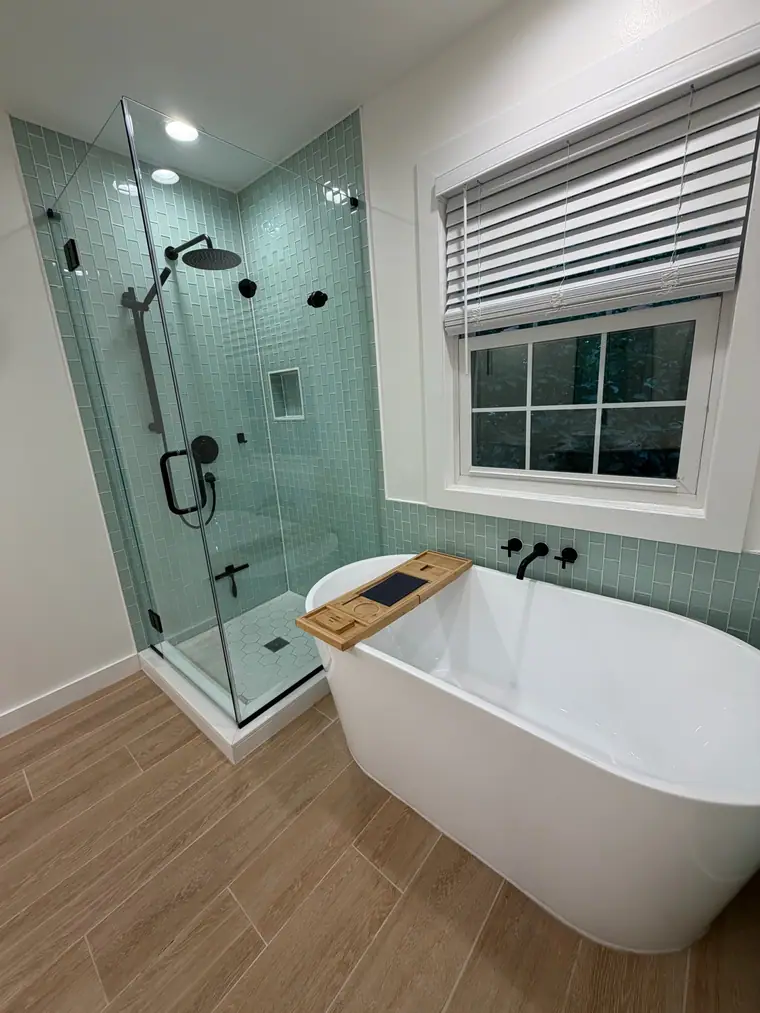 Bathroom cleaning by Ana's Maid in Monmouth County, New Jersey