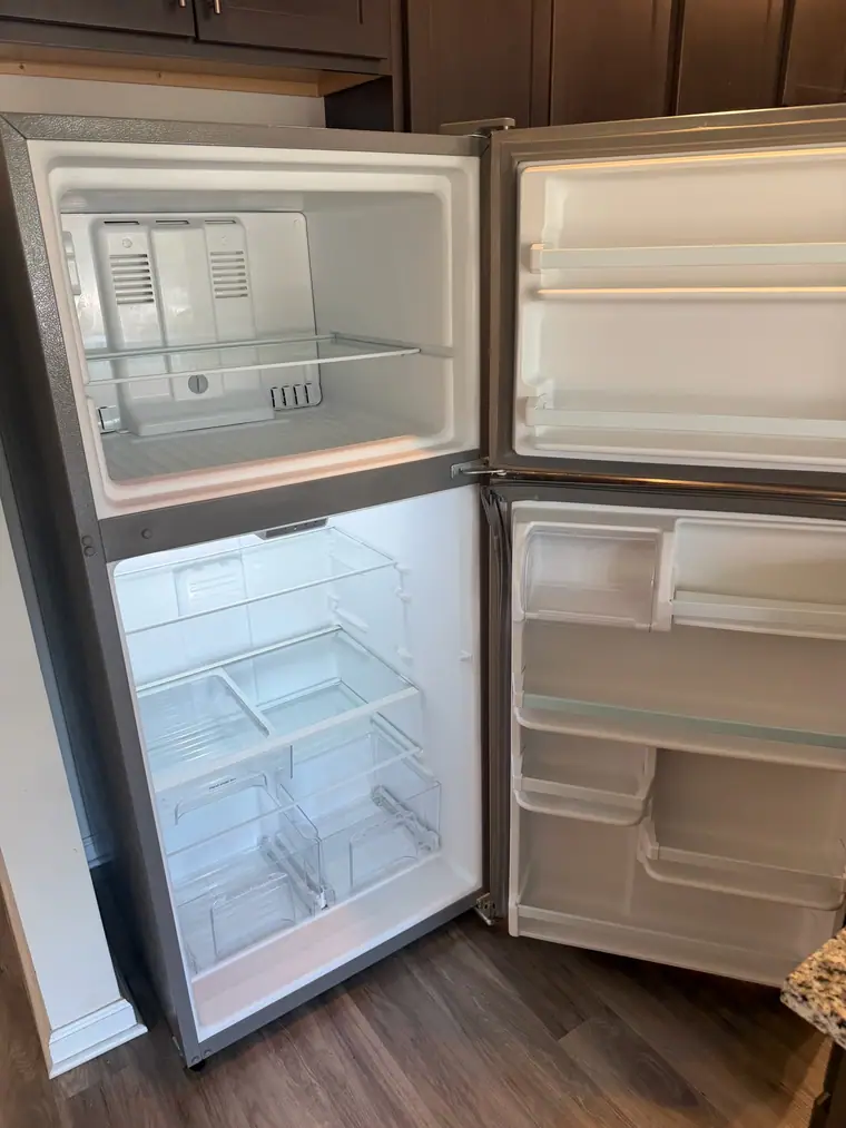 Kitchen cleaning by Ana's Maid in Monmouth County, New Jersey