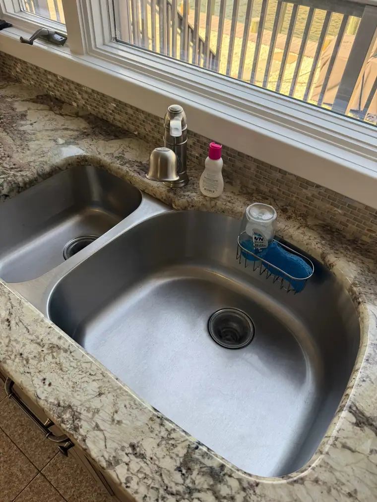 Kitchen cleaning by Ana's Maid in Monmouth County, New Jersey